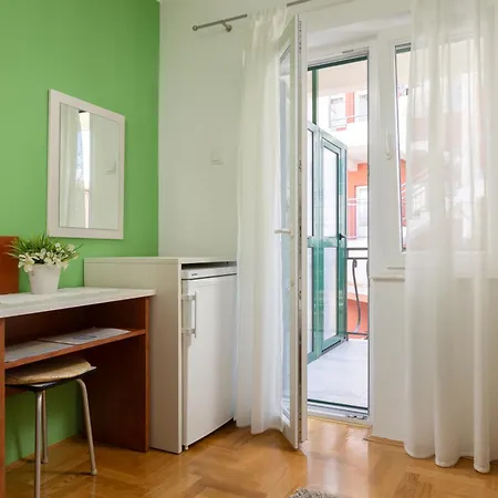 Damir マカルスカ