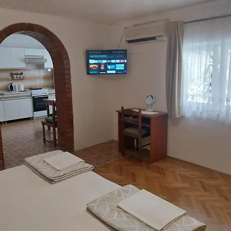 Damir 게스트하우스