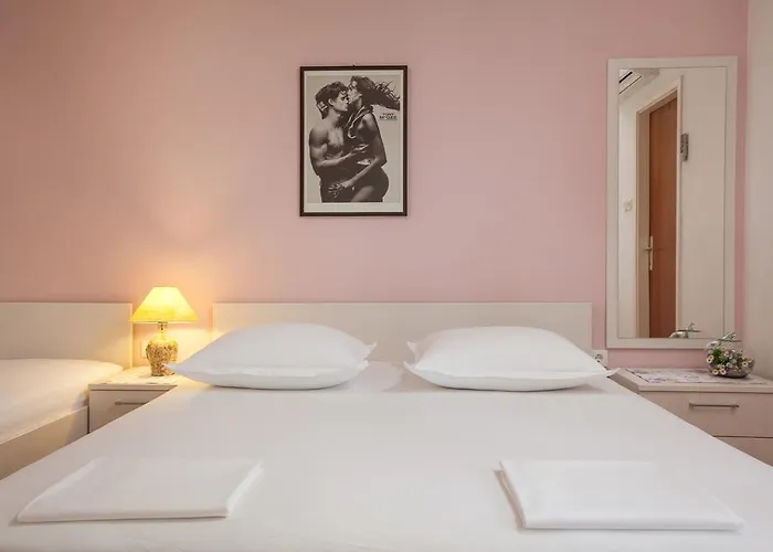 Damir בית הארחה 3*