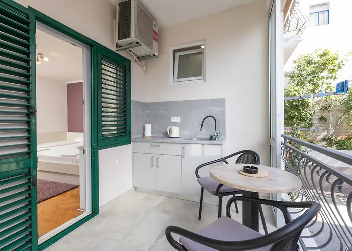 Damir Konukevi Makarska