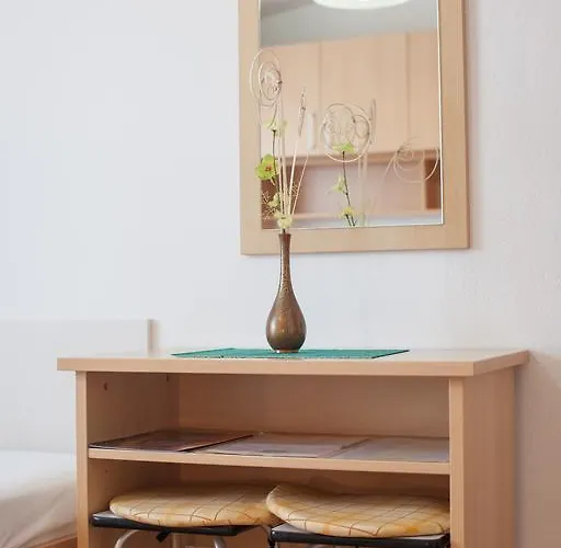 Damir Konukevi Makarska